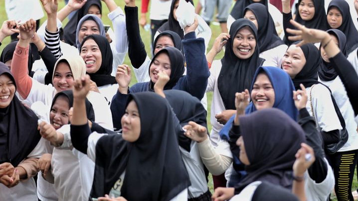 Gerakan Passeddingeng Gelar Jalan Santai Bareng Warga di Bone