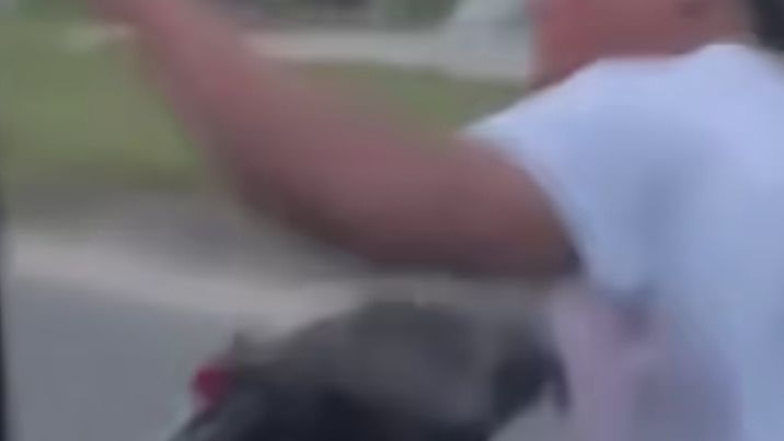 Bang Jago Petantang-petenteng Bawa Sajam Rusak Kaca Mobil, Giliran Diciduk Polisi Malah Kayak Sapi Ompong