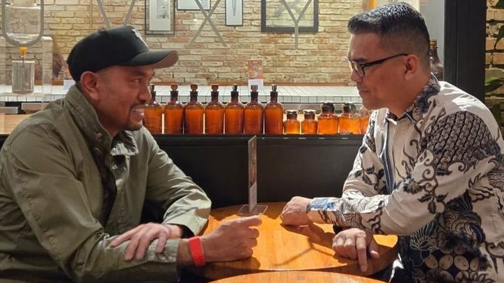 Sahroni Ketahuan Curhat Bareng Bro Ron, Isu Gabung ke PSI Makin Kenceng