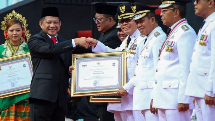 Mendagri Ajak Masyarakat Kurangi Makan Beras, Netizen : Lah Kan Kita Makan Nasi, Bukan Makan Beras Pak