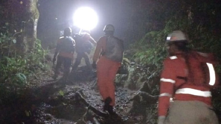Update! 12 Pendaki Korban Erupsi Gunung Marapi Sumbar Belum Ditemukan, Tim SAR Berpacu dengan Waktu, Ini Kendala di Lapangan