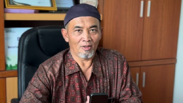 Viral! Warga Desa Wunut Kebanjiran THR. Kades Bagikan Rp457 Juta, Ternyata ini Sumber Uangnya