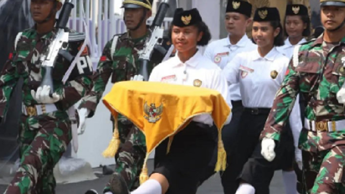 Bertugas Jadi Pembawa Baki Bendera Merah Putih, Ini Profil Lilly Wenda, Putri Daerah Papua Pegunungan