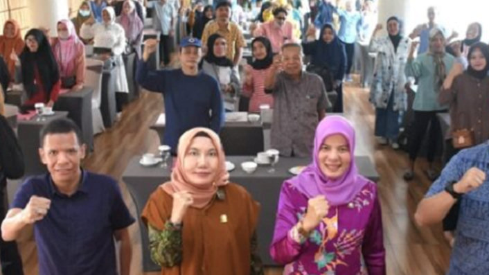 Anggota DPRD Kota Makassar Rezki Edukasi Orang Tua Soal Ekspoilasi Anak