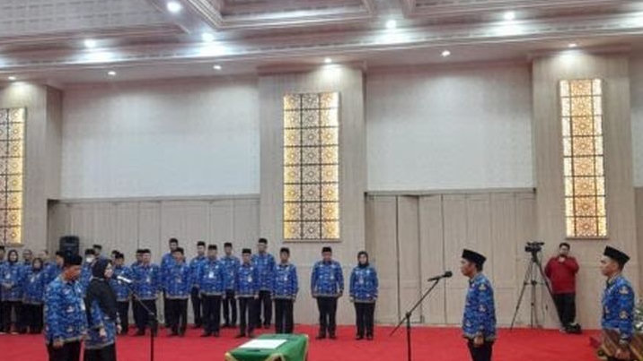 Pj Gubernur Banten Lantik 478 Pejabat Administrator dan Pengawas