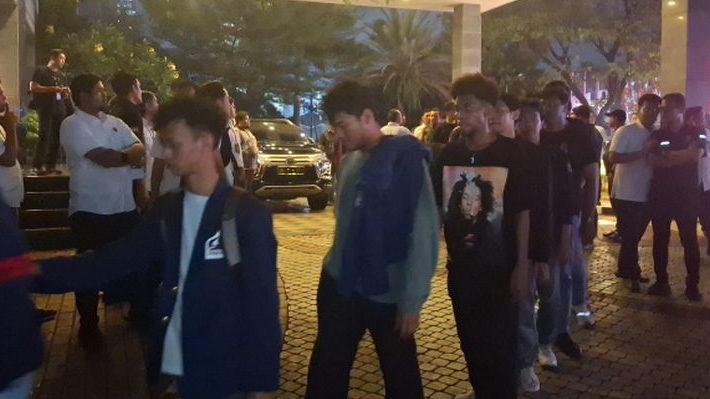 Imbas Unjuk Rasa Berakhir Pendobrakan Pintu Hingga Pemukulan di Kantor Balai Kota, 93 Mahasiswa Universitas Trisakti Diamankan Polisi