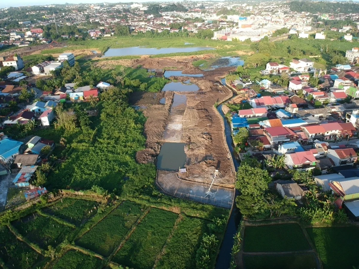 Kementerian PU membangun Bendali Hulu Sungai Ampal di Balikpapan.