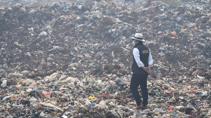 Pantau TPA Sarimukti, Ridwan Kamil: Beberapa Titik Api Sudah Padam