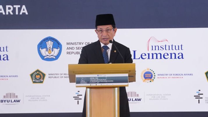 Janji Berani Menag, Gaji Guru Madrasah Akan Disetarakan dengan Dosen, Realistis?