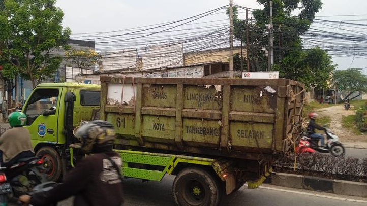 Benyamin Davnie Prihatin Banyak Truk yang Ringsek Tetap Dipakai Angkut Sampah di Tangsel