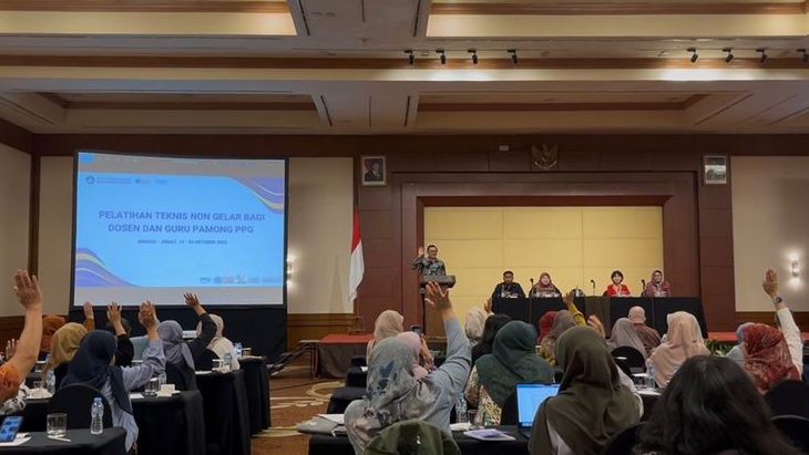 Integrasikan AI dalam Literasi dan Numerasi, Kemendikdasmen Kolaborasi dengan Deakin University Latih Pendidik PPG