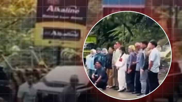 Nekat Berhenti di Tikungan Ekstrem Sitinjau Lauik Demi Swafoto, Rombongan Mobil Diduga Pejabat Bikin Heboh