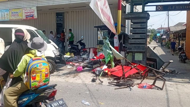 Mobil MBG Tabrak Pedagang di Bekasi Timur, Satu Korban Meninggal Dunia