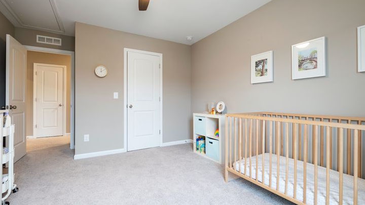 Ceklis! 10 Item Harus Ada dalam Kamar Bayi