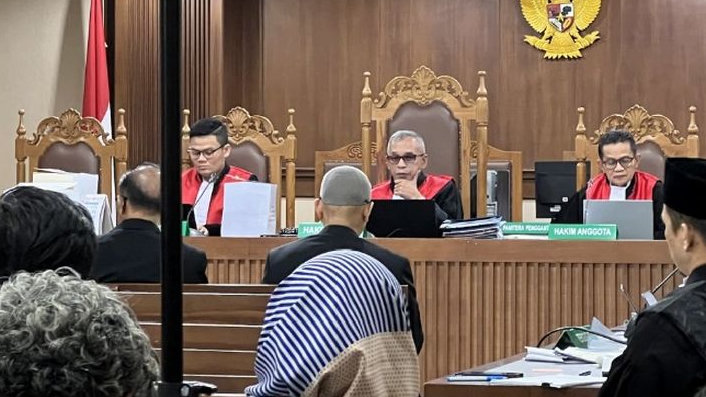Mantan Dirut ASDP Bergetar Bacakan Pledoi: Kami Tidak Korupsi, Kami Dikriminalisasi