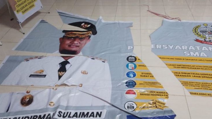 Duh, Baligho PPDB SMA Negeri 16 Makassar Dirusak OTK