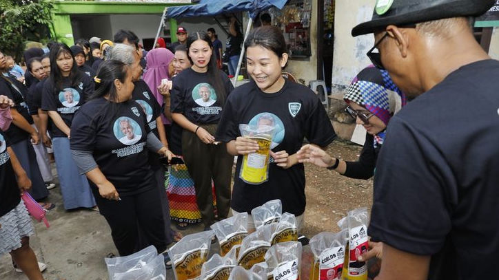 Bantu Penuhi Kebutuhan Pokok Masyarakat, Kowarteg Ganjar Adakan Tebus Murah Sembako di Jaktim