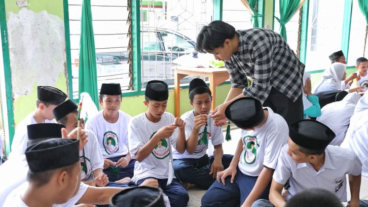 SDG Sulsel Gelar Pelatihan Kriya Bersama Ratusan Santri Ponpes Ulul Albab