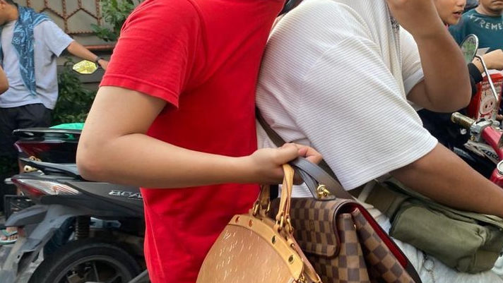 Dua Remaja Kembalikan Tas Mewah Louis Vuitton Milik Istri Ahmad Sahroni, Uang Rp 5 Juta Isinya Aman