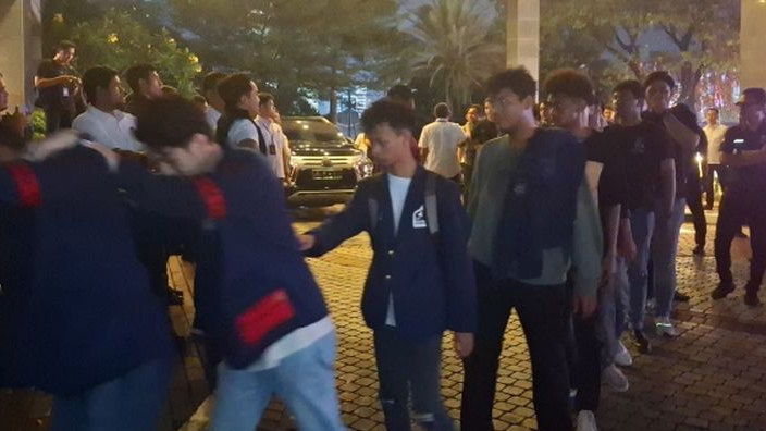 15 Mahasiswa Trisaksi yang Diamankan Polisi Terkait Kericuhan di Depan Balaikota Akhirnya Dibebaskan