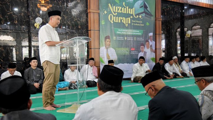 Kuatkan Ukhuwah Islamiyah, Bey Machmudin Bersilaturahmi dengan PWNU
