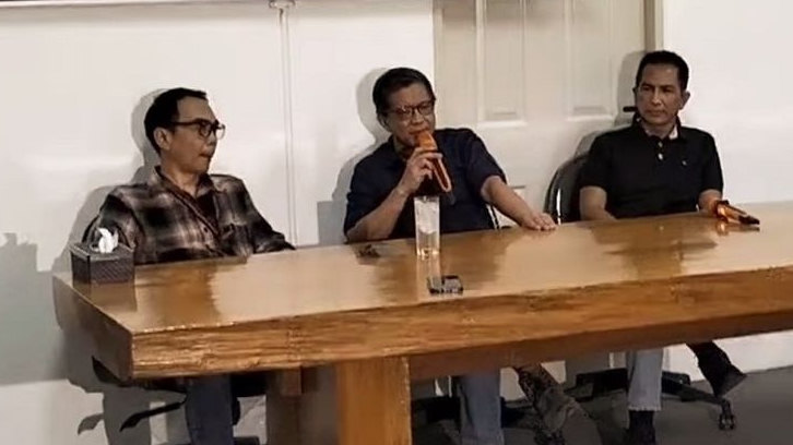 Pelaporan Rocky Gerung Diduga Mau Mengalihkan Isu Mega Korupsi BTS Kominfo, Begini Analisanya