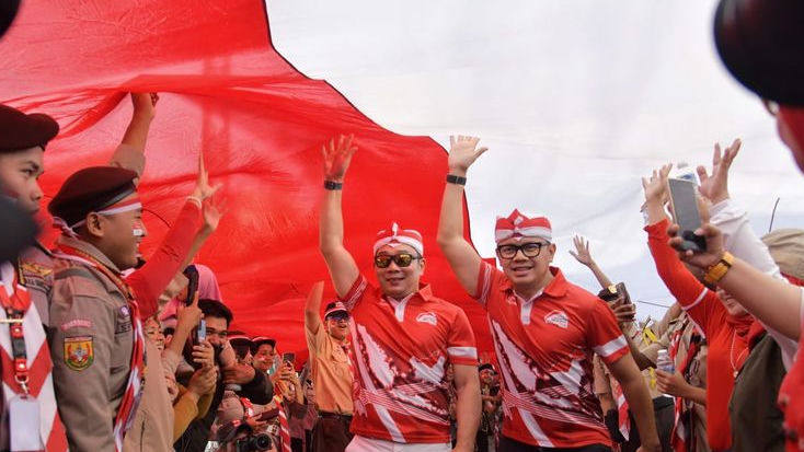 Festival Merah Putih, Ridwan Kamil Gabung Mengarak Bendera