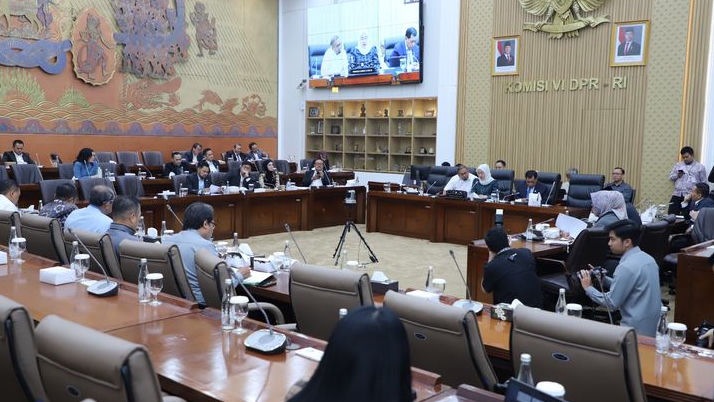 DPR dan Pemerintah Sepakati Larangan Rangkap Jabatan Menteri dan Wamen di BUMN