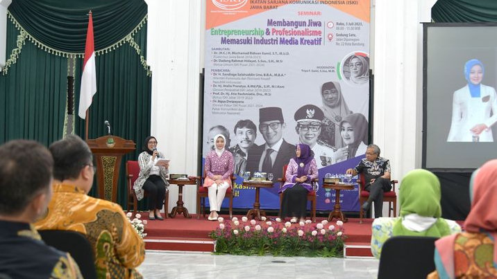 Atalia Praratya Terpilih Jadi Ketua ISKI Jabar