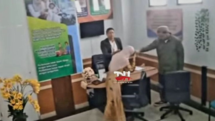 Momen Inara Rusli Mencium Tangan Virgoun di Ruang Mediasi Jadi Sorotan