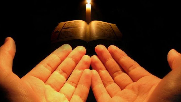 Memaknai Rukun Iman Pertama, Berikut 9 Hikmah Kenapa Kita Harus Beriman Kepada Allah SWT
