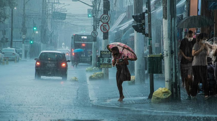 Bagaimana Hujan Buatan Dilakukan? Kenali Tahapan dan Faktor Keberhasilannya