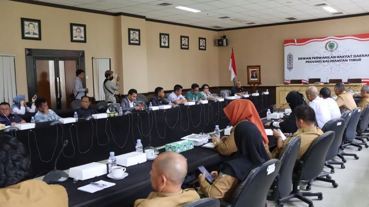 Komisi III DPRD Kaltim Gelar RDP Hasil Sidak Kerusakan Ruas Jalan Sanga Sanga - Dondang