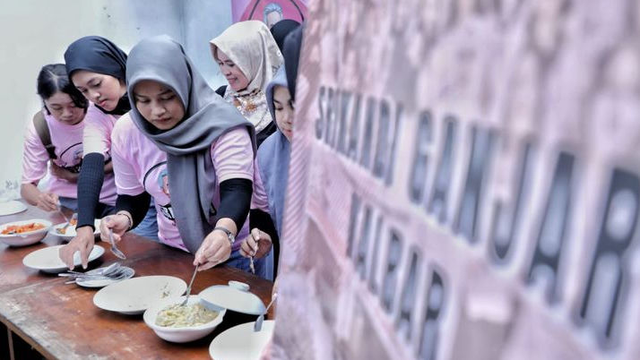 Tingkatkan Kemampuan Memasak Milenial, Srikandi Ganjar Gelar Pelatihan Pembuatan Tempoyak di Pontianak