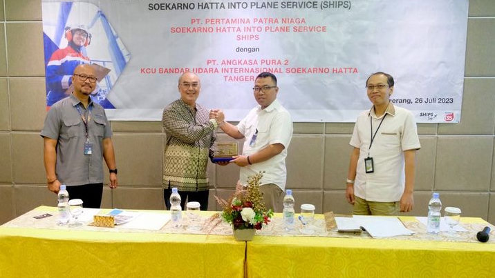 Pertamina Kerjasama Penanggulangan Keadaan Darurat Soekarno Hatta Into Plane Service dengan Angkasa Pura 2