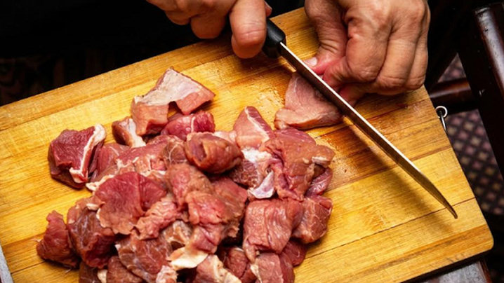 Rahasia Terbongkar, Ini 6 Cara Masak Daging Kambing Kurban agar Sehat, Empuk dan Tidak Bau Perengus