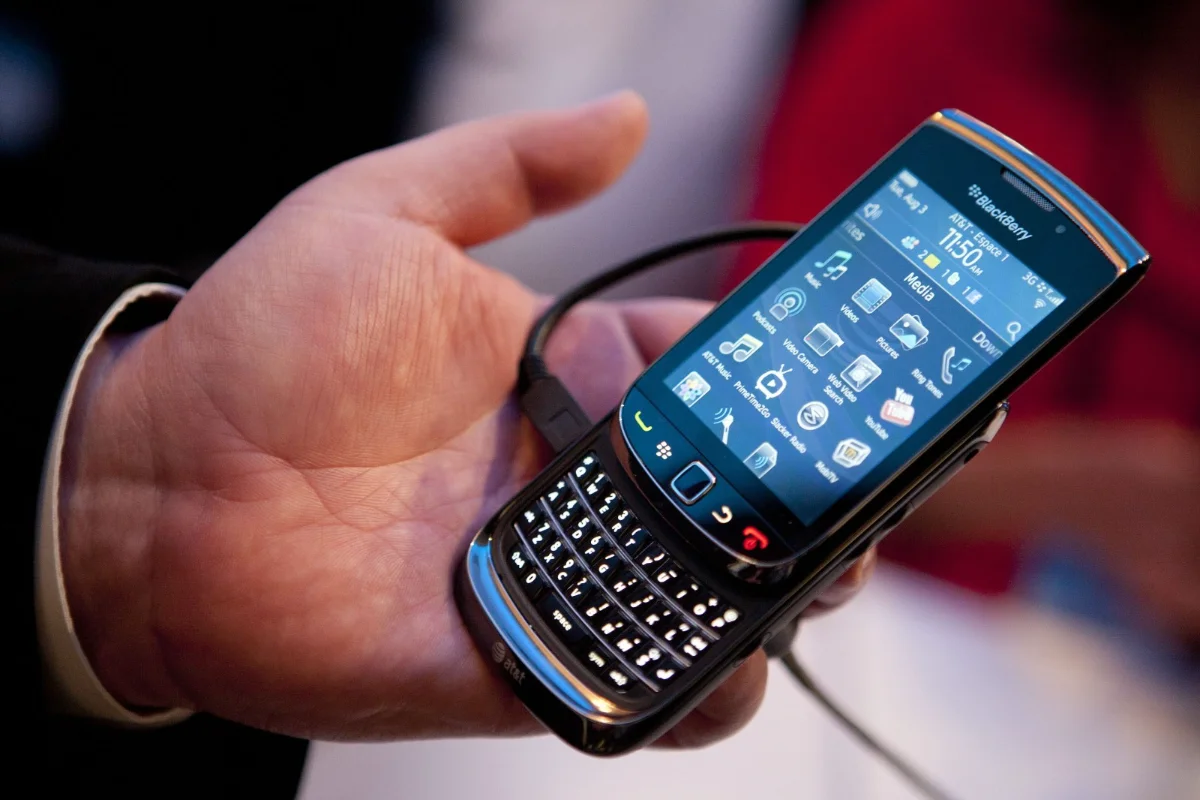 Blackberry bangkit menjadi perusahaan robot.