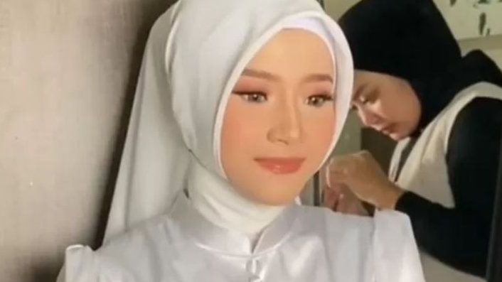 Sudah Foto Prewedding dan Beli Souvenir Pernikahan, Pacar Shintia Indah Permatasari Padang Lulusan Akpol?