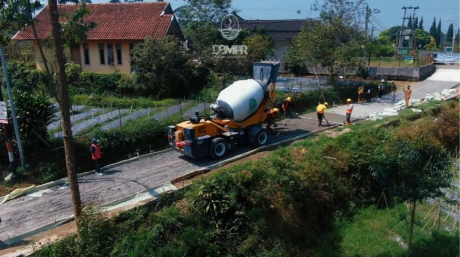 Pemprov Jabar Siapkan 18 Mobile Batching Plant, Pembangunan Jalan Desa Terpencil Kini Lebih Mudah