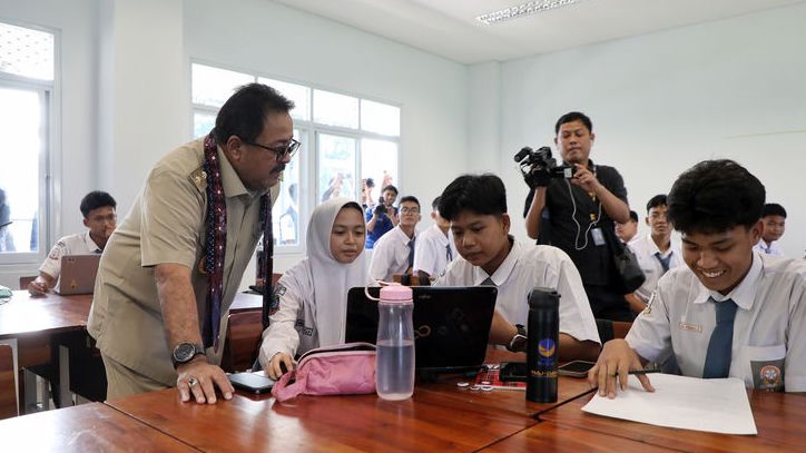 Persiapan Bekerja ke Luar Negeri, Bahasa Asing Masuk Kurikulum SMA-SMK 2026, Terutama Bidang Kesehatan