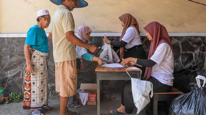 Orang Muda Ganjar Jatim Adakan Penyembelihan Hewan Kurban di Surabaya
