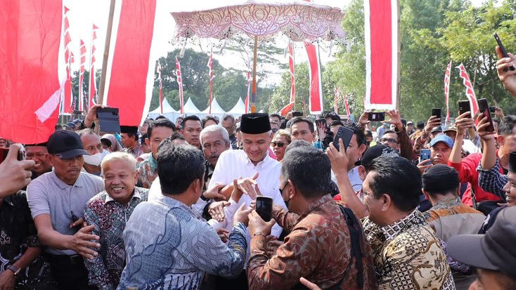 Halal bi Halal di Bandung, Ganjar Ajak Ribuan Kades Terapkan Sikap Antikorupsi-Tulus Layani Warga