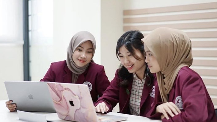 Mau Jadi Ahli AI Masa Depan? Kenali Serunya Konsentrasi Artificial Intelligence di Universitas Ciputra Surabaya