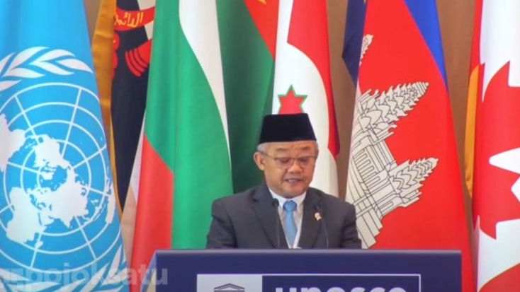 Mendikdasmen Pidato Bahasa Indonesia di Sidang Umum UNESCO, Bertutur dengan Pantun, Pesan Apa yang Disampaikan?