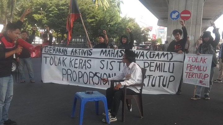 Gerakan Aktivis Mahasiswa di Makassar Tolak Sistem Pemilu Proporsional Tertutup