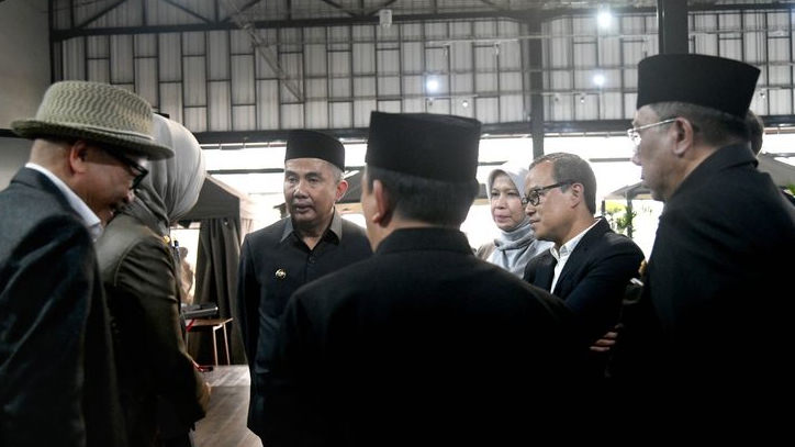 Bey Machmudin Bersilaturahmi dengan Pimpinan dan Ketua Fraksi DPRD Jabar