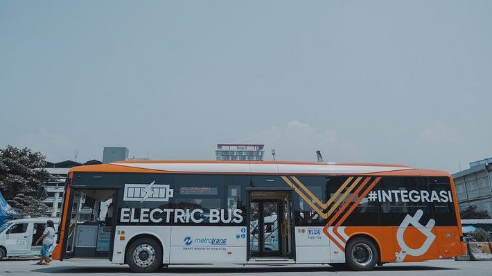 Dalam Rangka Hari Transportasi Nasional 2025, Transjakarta dan MRT Jakarta Sediakan Tarif  Miring untuk Semua Penumpang