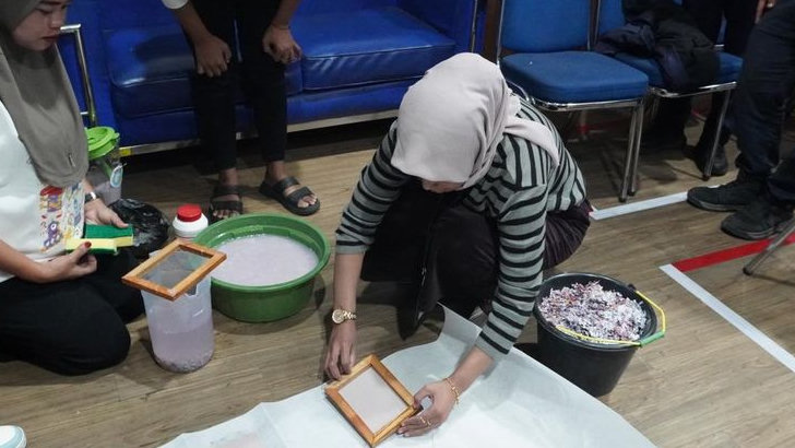 Kertas dan Plastik Bekas Pakai Disulap Jadi Bernilai, Ini Inisiatif Pertamina Regional JBB