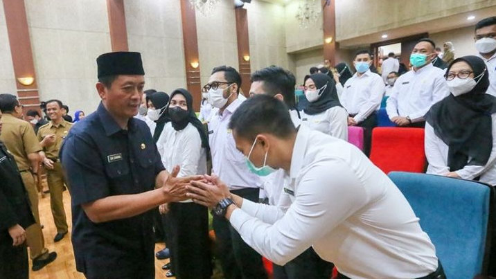 Lantik 388 Nakes PPPK, Plh Wali Kota Bandung : Beri Layanan Terbaik