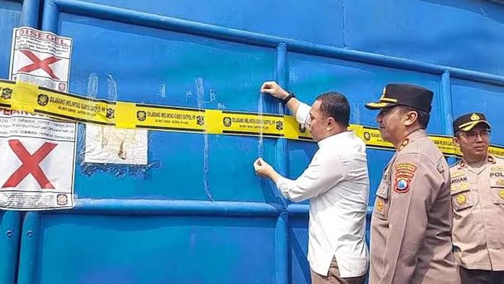 Pemkot Surabaya Segel Gudang UD Sentosa Seal karena Tak Miliki NIB dan TDG